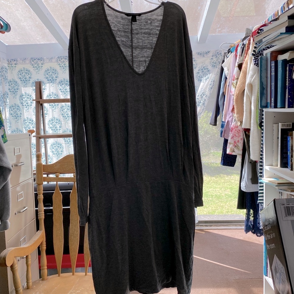Banana Republic Stylish Heather Gray Long Sleeve Dress Soft and Comfy